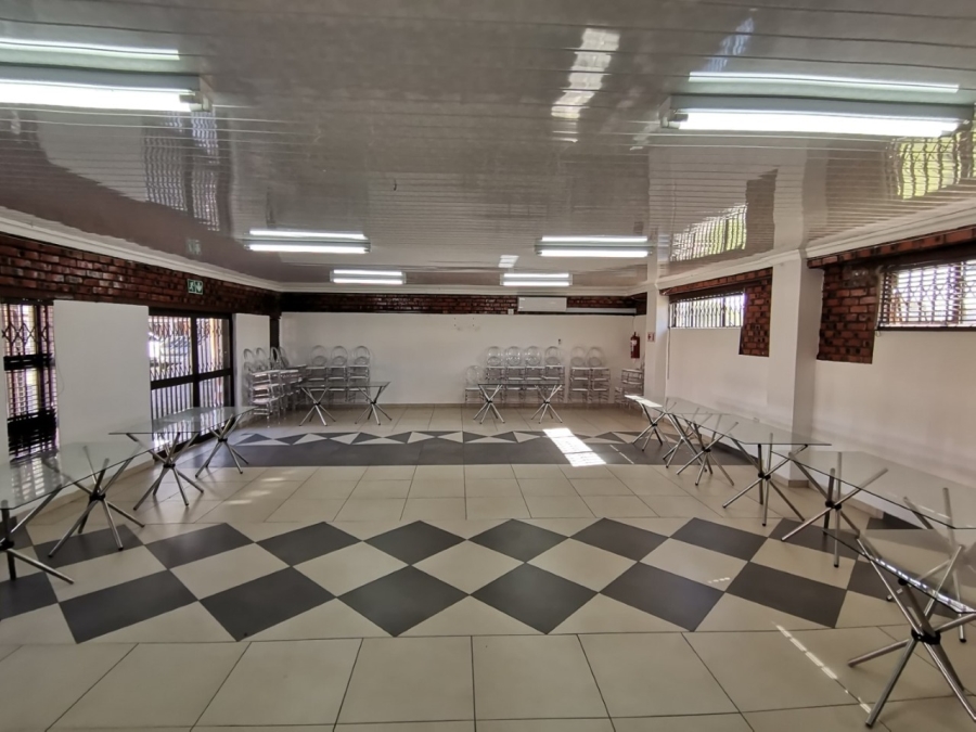 36 Bedroom Property for Sale in Bloemspruit Free State